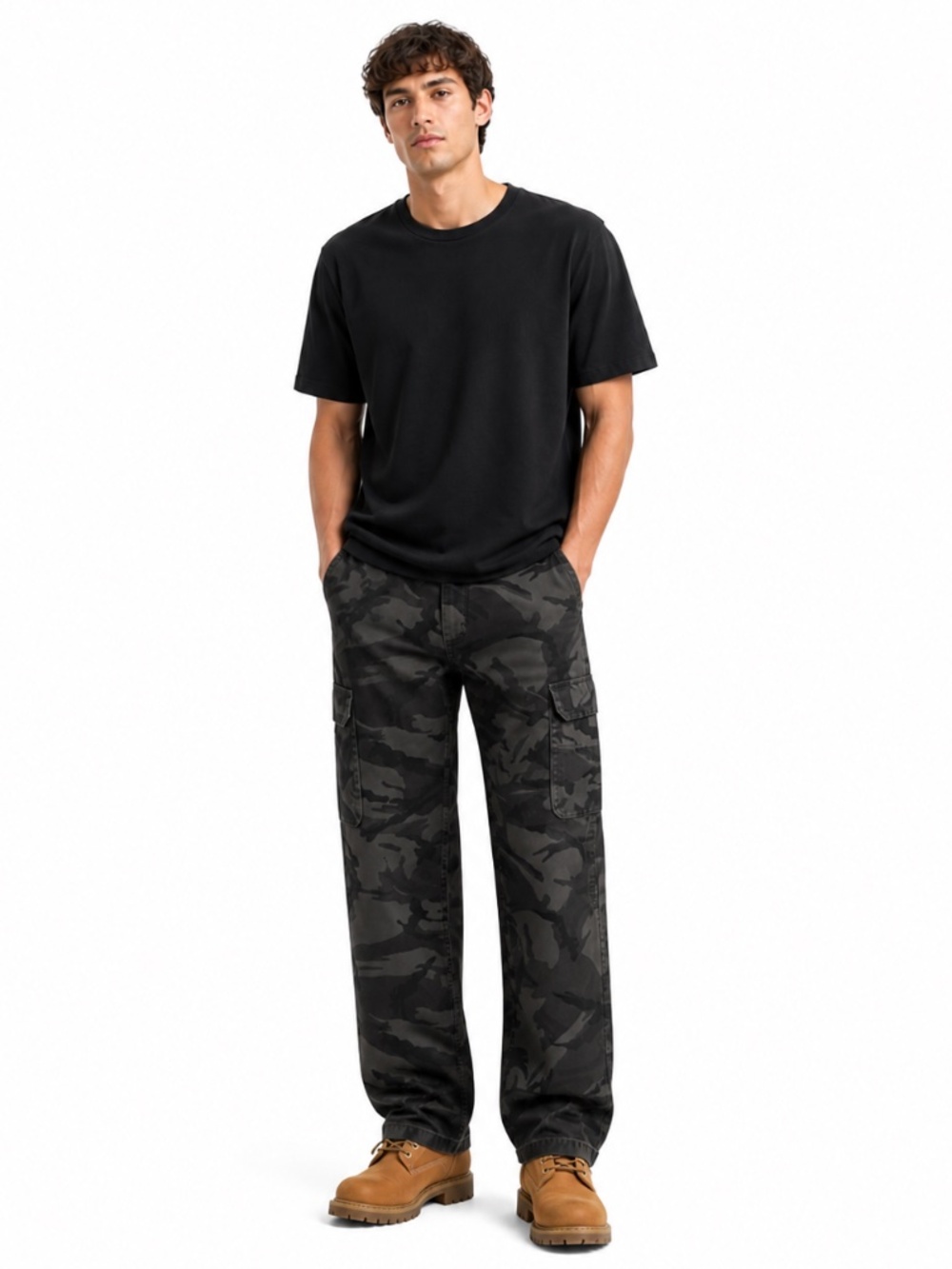 Wrangler Black & Grey Camouflage Cargo Pants – Size 38x32 GUC